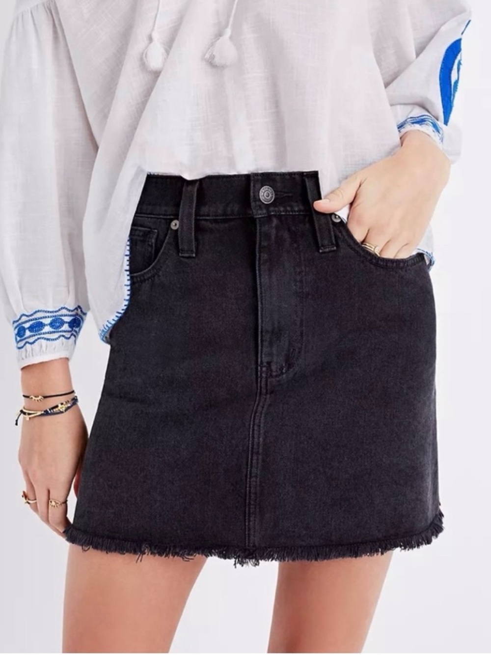 Madewell Raw Hem Denim Mini Skirt in “Washed Black” Size 26/ Cotton